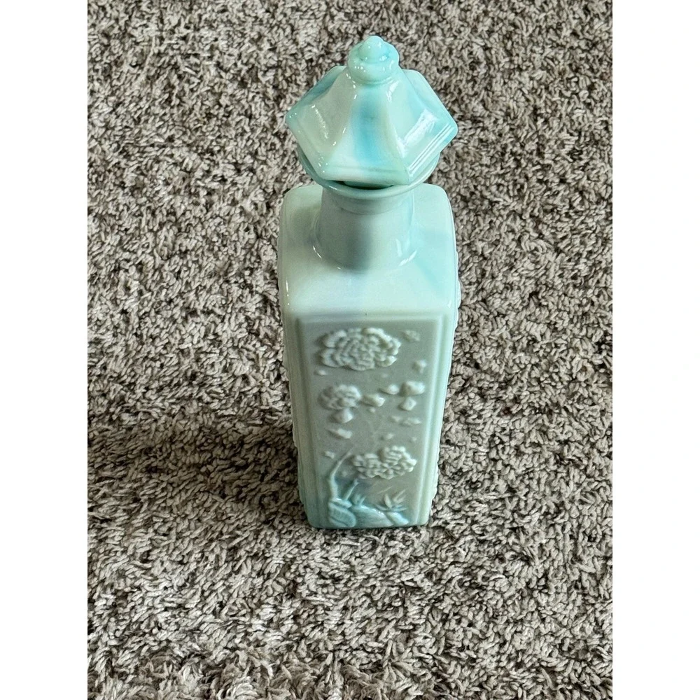 Vtg 1972 Jim Beam Liquor Decanter Jadeite Green Blue Milk Slag Glass‎ Stopper